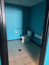 4901-5005 E 81st Ave, Merrillville, IN for lease Interior Photo- Image 2 of 5