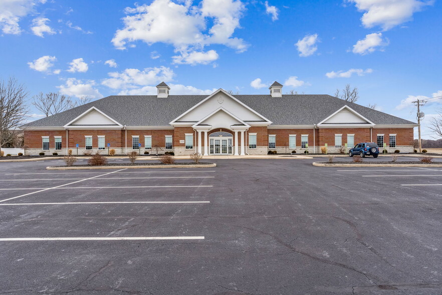 2498 Bluestone Dr, Findlay, OH for lease - Building Photo - Image 3 of 14