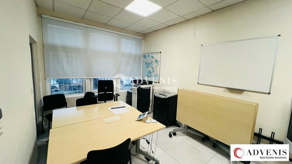 Office in Merignac for lease - Interior Photo - Image 3 of 6