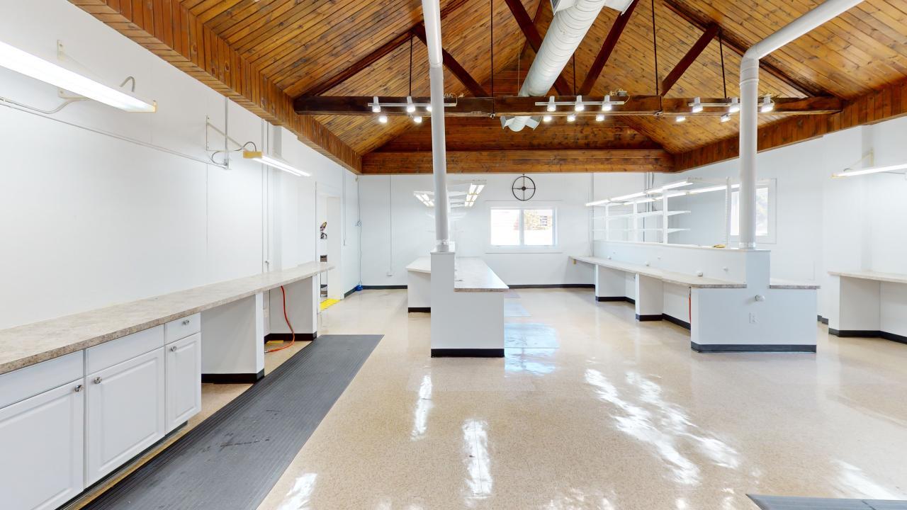 7947 Southeastern Ave, Indianapolis, IN for lease Building Photo- Image 1 of 17