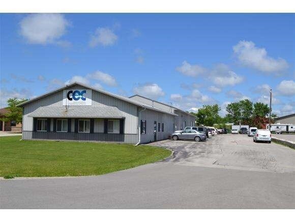 2260 Salscheider Ct, Howard, WI for sale - Primary Photo - Image 1 of 1