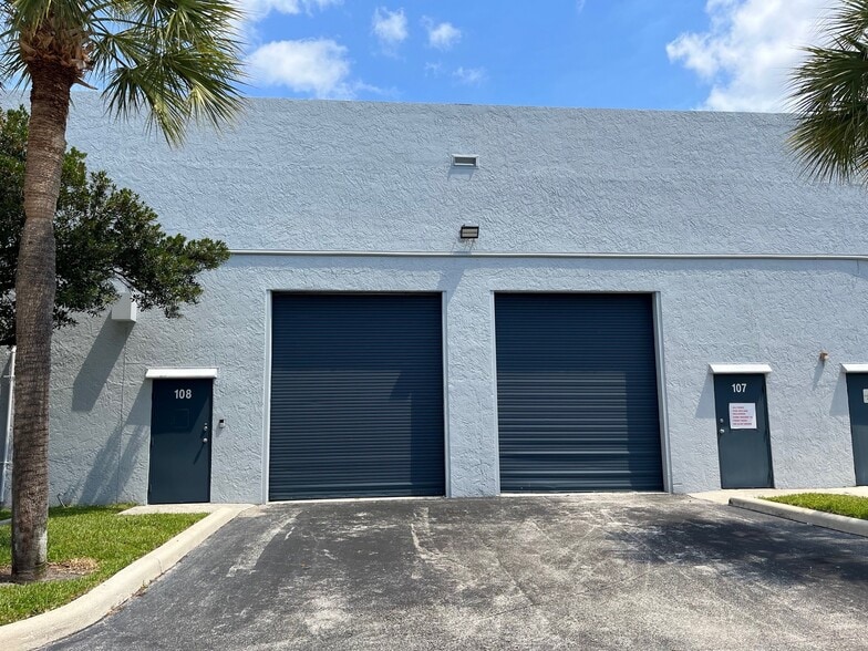1000 Clint Moore Rd, Boca Raton, FL for lease - Building Photo - Image 2 of 9