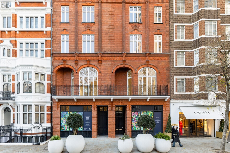 51 Sloane St, London for lease - Building Photo - Image 1 of 4