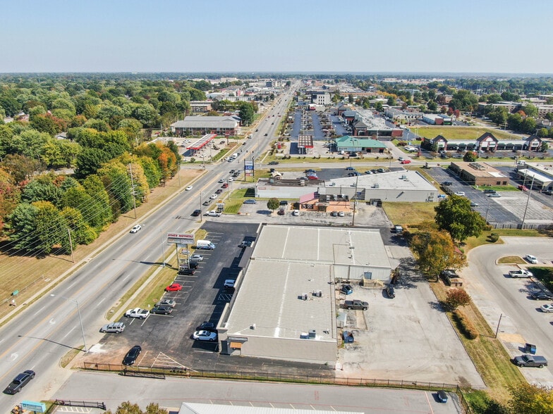 650 E Battlefield St, Springfield, MO for lease - Building Photo - Image 3 of 11
