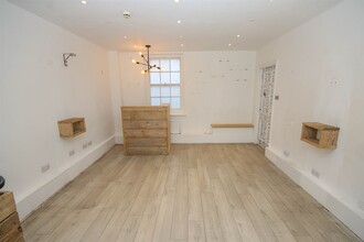 8 Guildhall Hl, Norwich for lease Interior Photo- Image 2 of 7