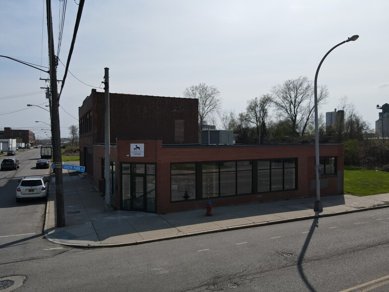 303 S Park Ave, Buffalo, NY for lease - Building Photo - Image 3 of 4