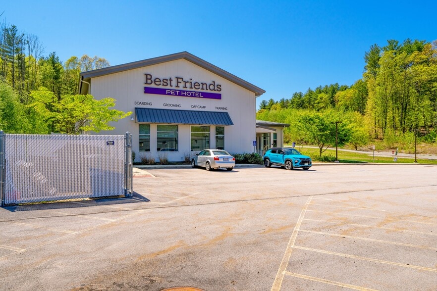 2 Technology Dr, Tyngsborough, MA for sale - Building Photo - Image 3 of 5