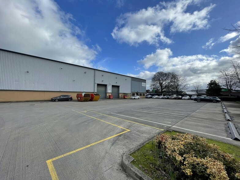 Bradnor Rd, Manchester for lease - Building Photo - Image 3 of 9