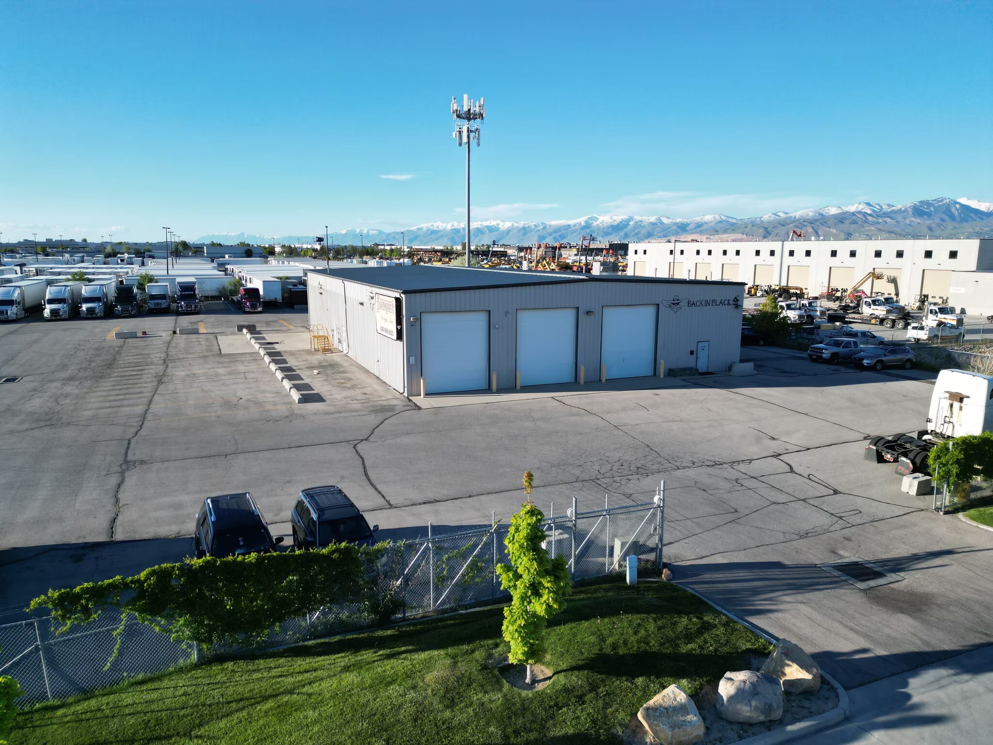 5114 W 2400 S, Salt Lake City, UT for lease Interior Photo- Image 1 of 3