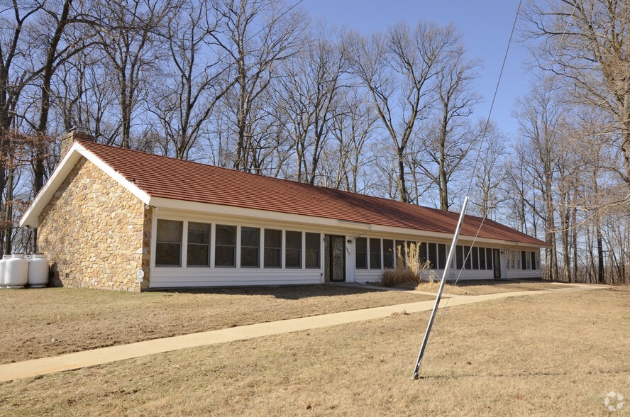 1440 - 1444 PHOENIXVILLE PIKE portfolio of 4 properties for sale on LoopNet.com - Building Photo - Image 2 of 4