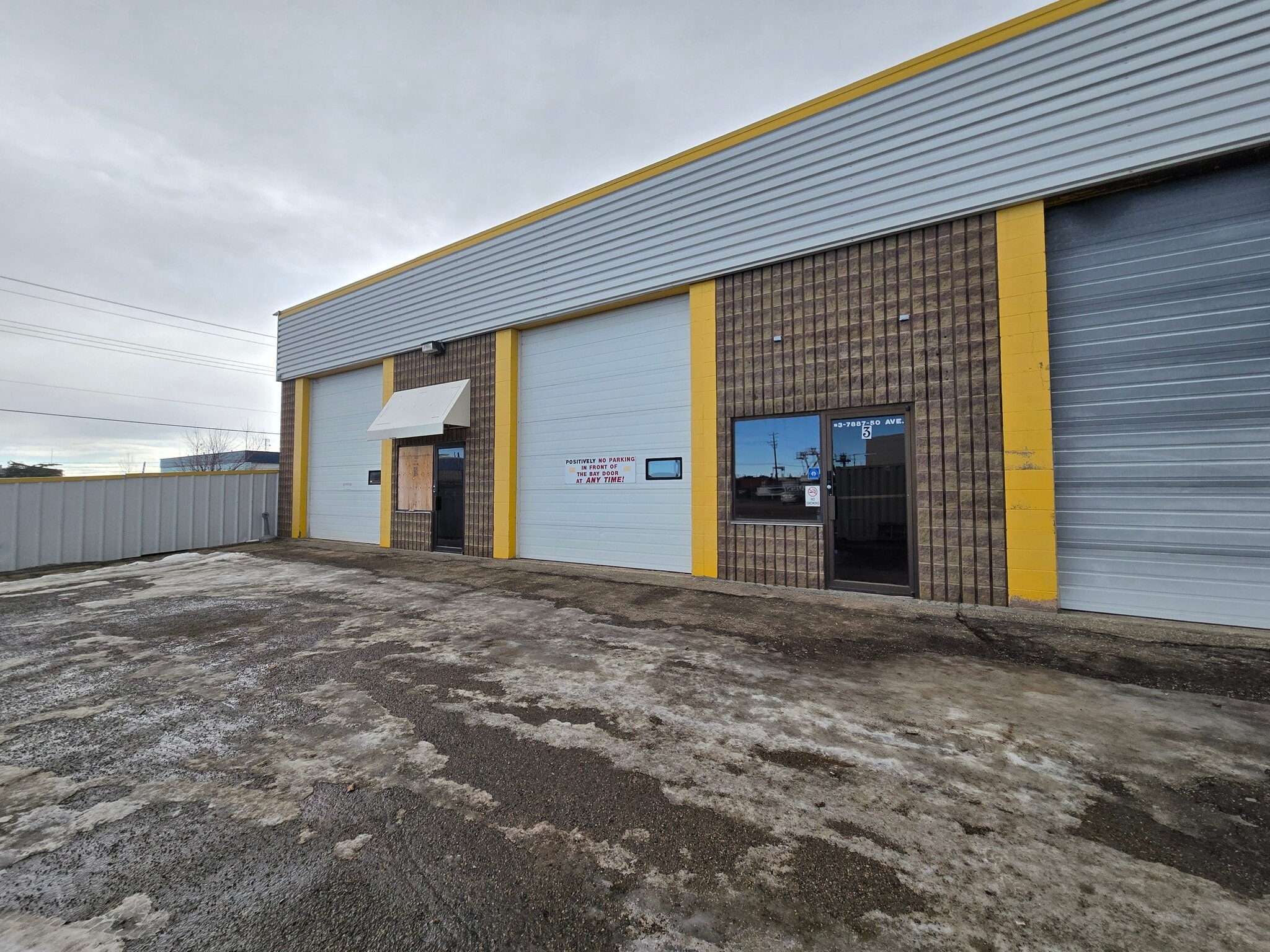 7887 50 Av, Red Deer, AB for lease Building Photo- Image 1 of 9