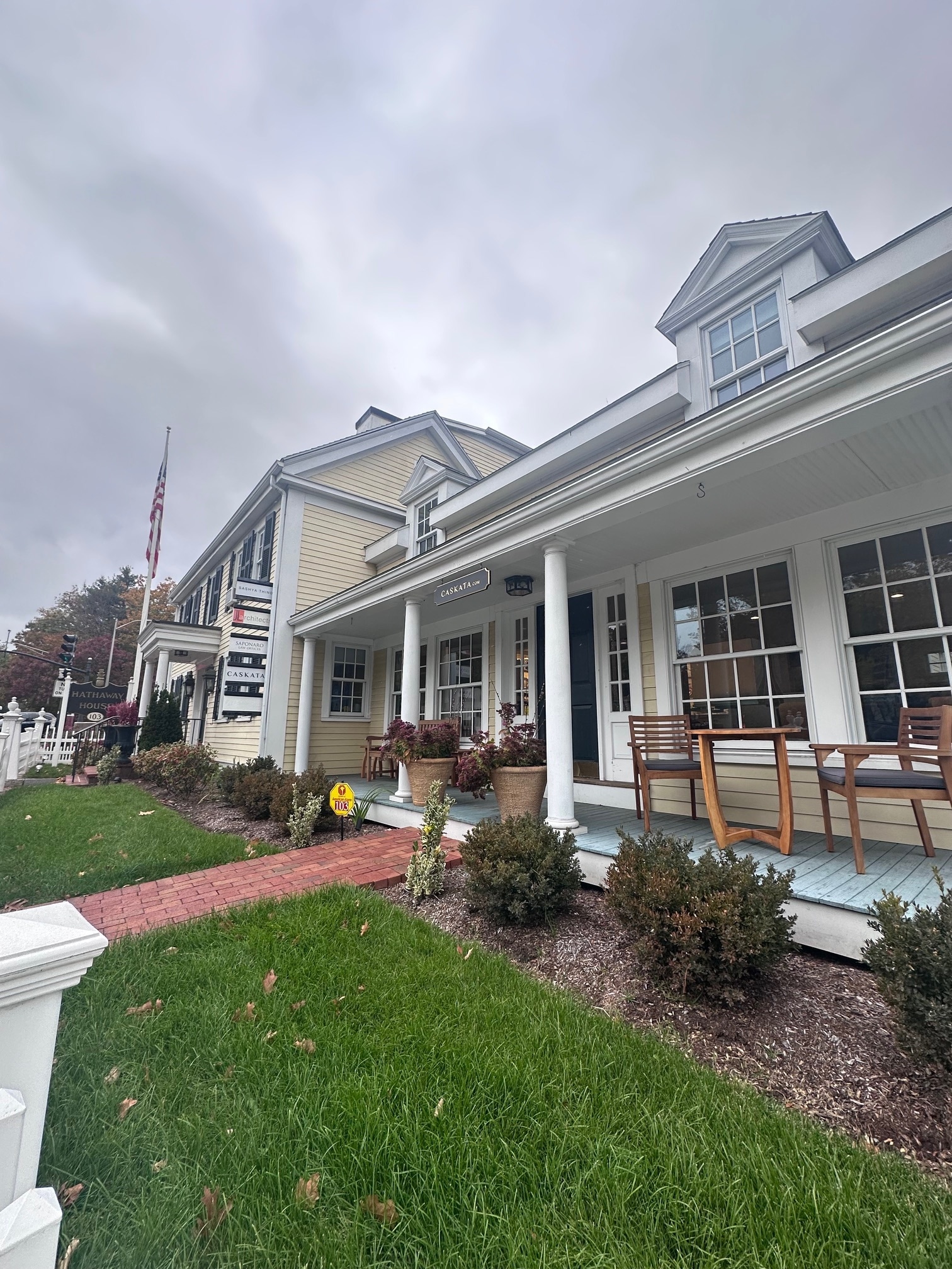 103 Central St, Wellesley, MA for lease Interior Photo- Image 1 of 16