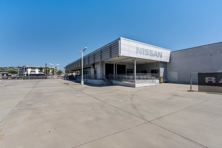 4433 Mission Bay Dr, San Diego, CA for lease - Primary Photo - Image 1 of 7