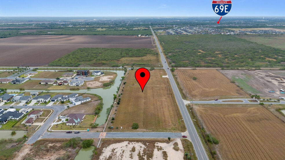 Carmen Ave & Cavasos Oltimo Rd, Brownsville, TX for sale - Primary Photo - Image 1 of 1