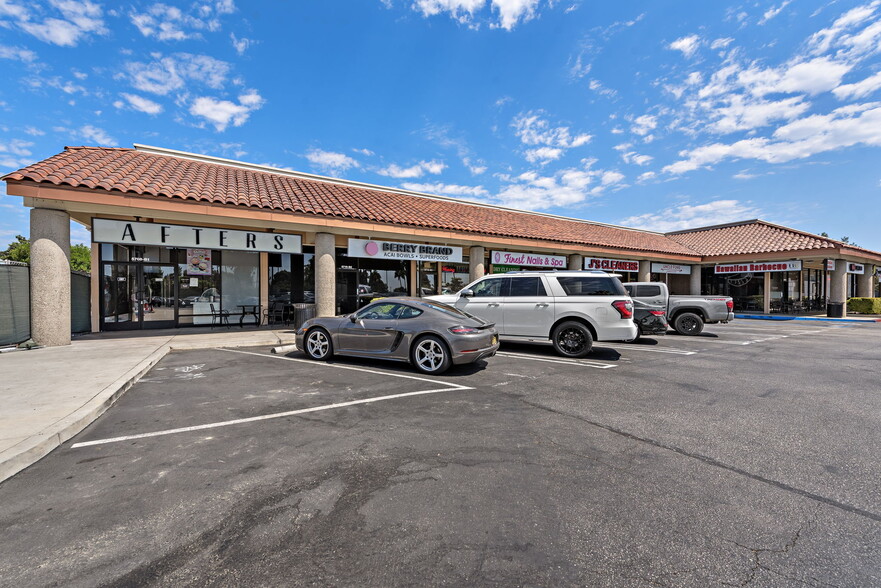 5718 E 7th St, Long Beach, CA for lease - Building Photo - Image 3 of 16