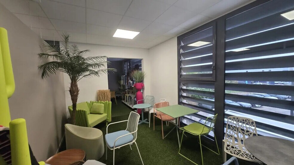 Office in La Seyne-sur-Mer for sale - Building Photo - Image 3 of 5