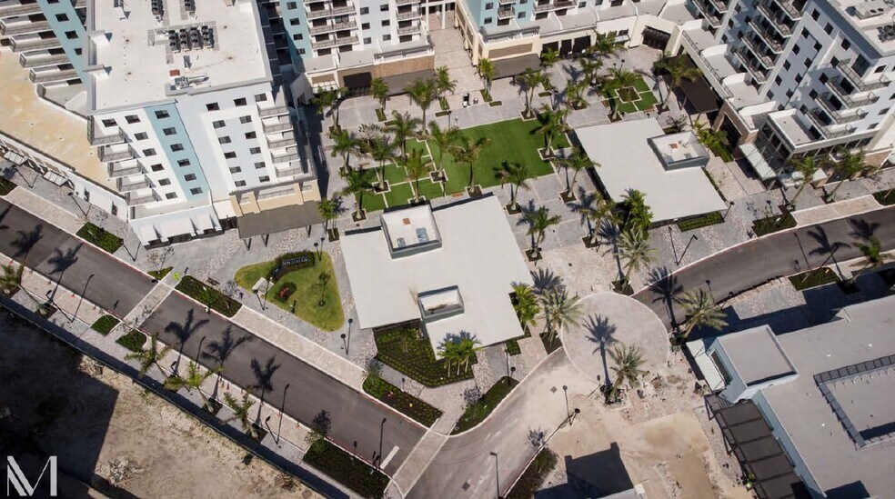 261 N University Dr, Plantation, FL for lease - Aerial - Image 2 of 13