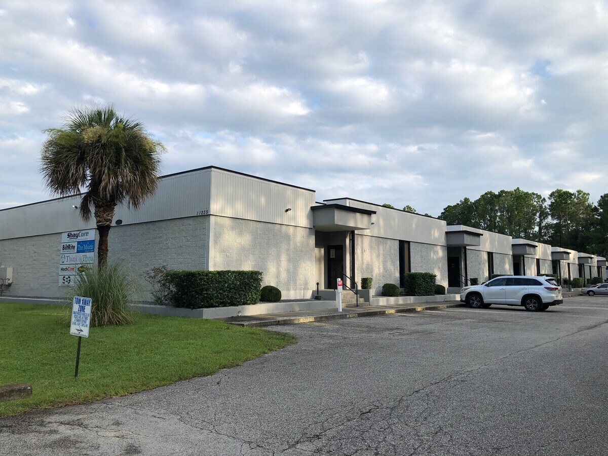 11235 Saint Johns Industrial Pkwy N, Jacksonville, FL 32246 Property