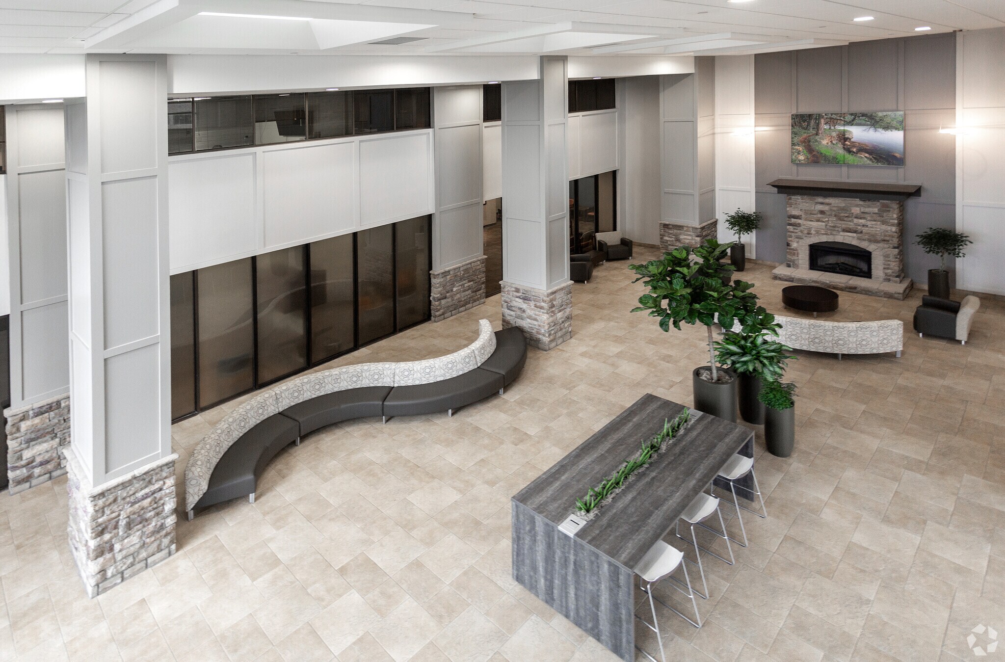 8402 Harcourt Rd, Indianapolis, IN 46260 St Vincent Professional