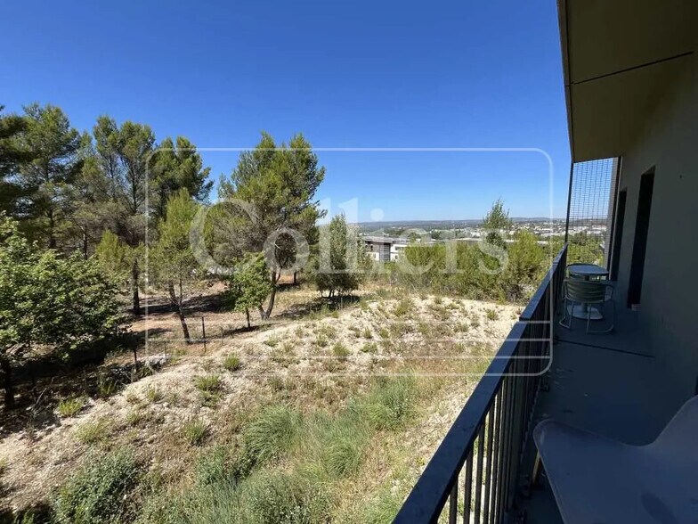 Office in Aix-en-Provence for lease - Building Photo - Image 3 of 8