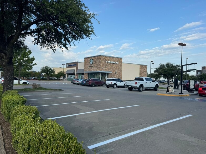 1101 W Centerville Rd, Garland, TX for sale - Building Photo - Image 3 of 6