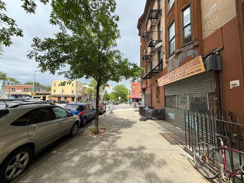 373 Prospect Ave, Brooklyn, NY for lease - Building Photo - Image 2 of 3