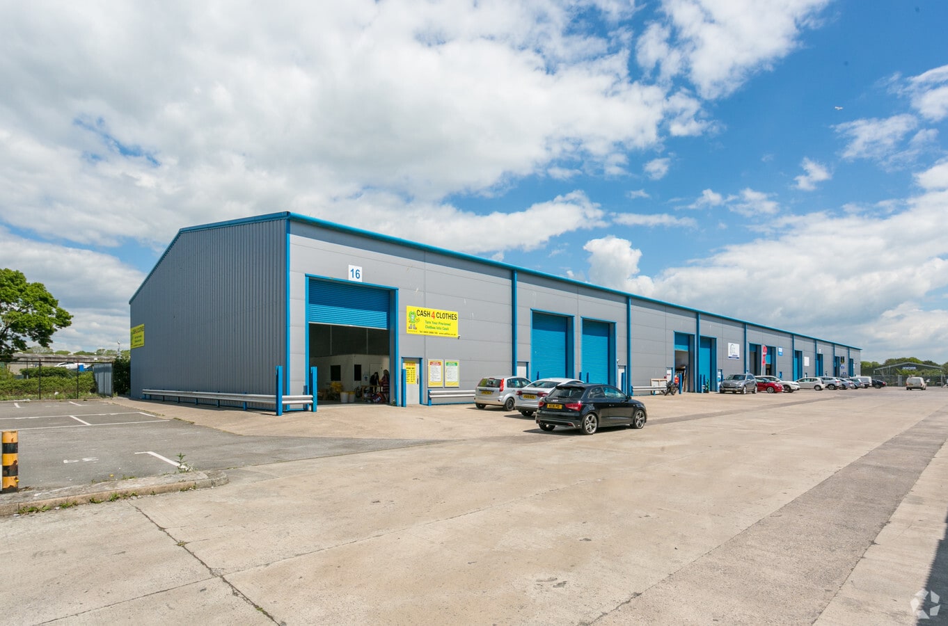 Kingsway, Bridgend, CF31 3YH