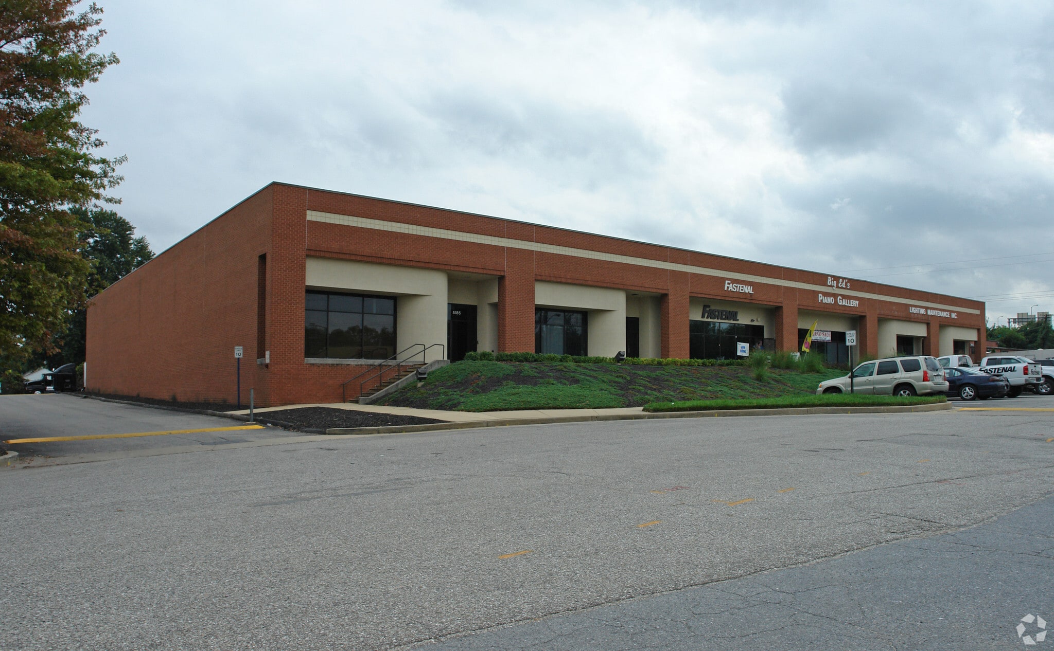 5185-5195 Raynor Ave, Linthicum, MD for sale Primary Photo- Image 1 of 1