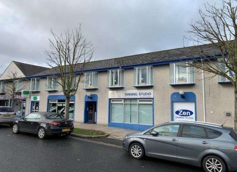 4 Castle Sq, Bangor for sale - Primary Photo - Image 1 of 1