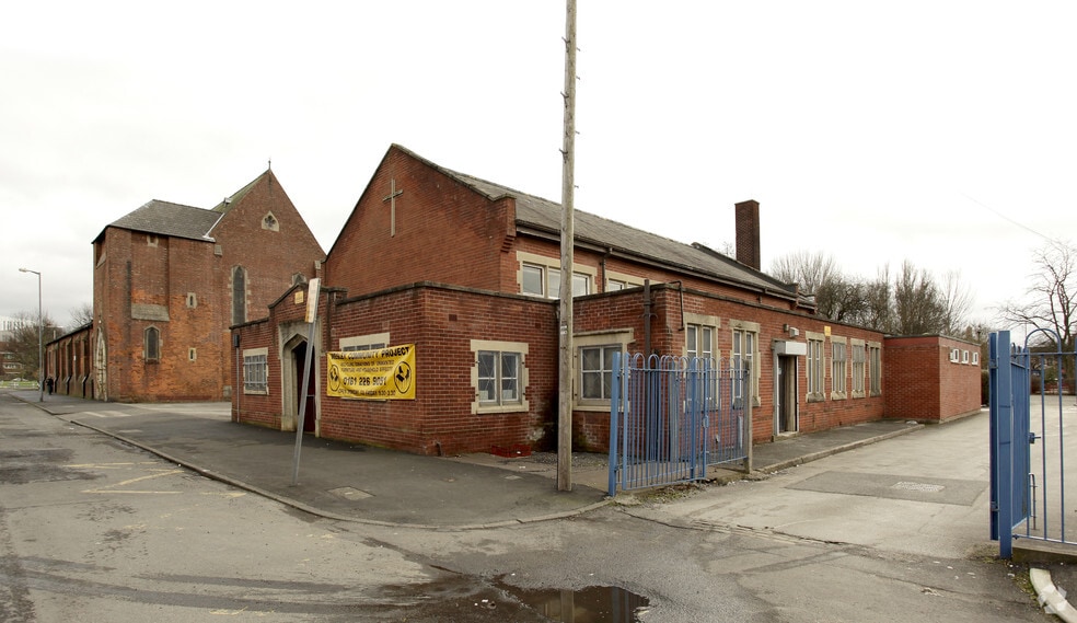 Birchvale Clos, Manchester for sale - Primary Photo - Image 1 of 1