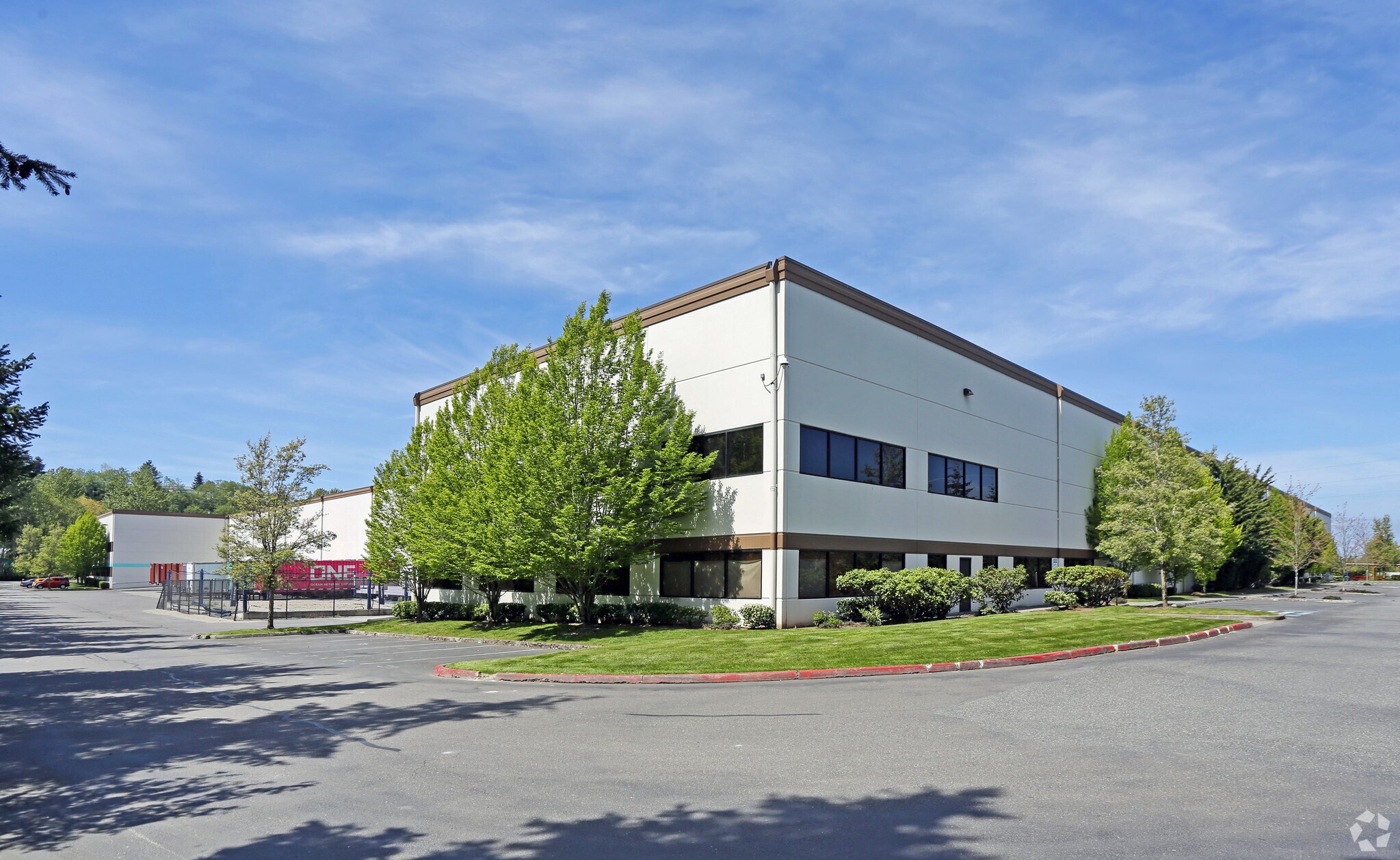 1202 Shuksan Way, Everett, WA for lease Primary Photo- Image 1 of 2