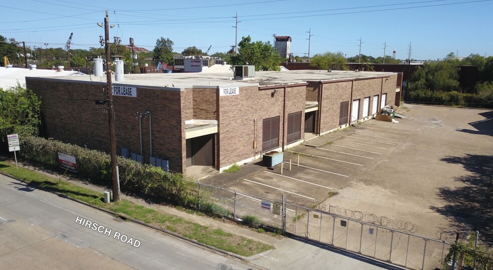 198 Hirsch Rd, Houston, TX for lease - pg 1 image - Image 1 of 2