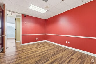 15425 North Fwy, Houston, TX for lease Interior Photo- Image 2 of 4