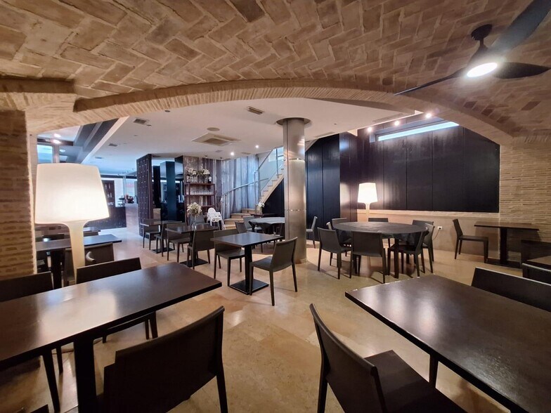 Retail in Alzira, Valencia for sale - Building Photo - Image 1 of 14