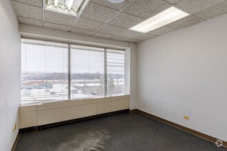 1515 N Harlem Ave, Oak Park, IL for lease Interior Photo- Image 2 of 2