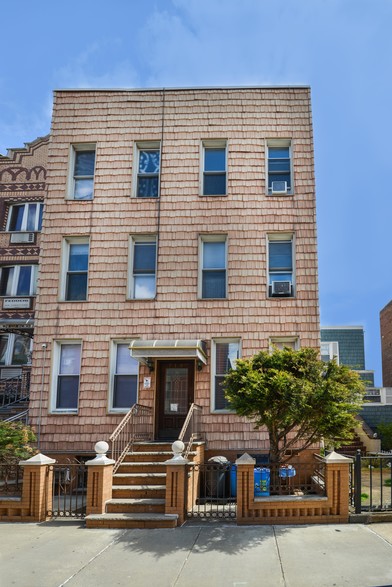 718 Leonard St, Brooklyn, NY 11222 | LoopNet