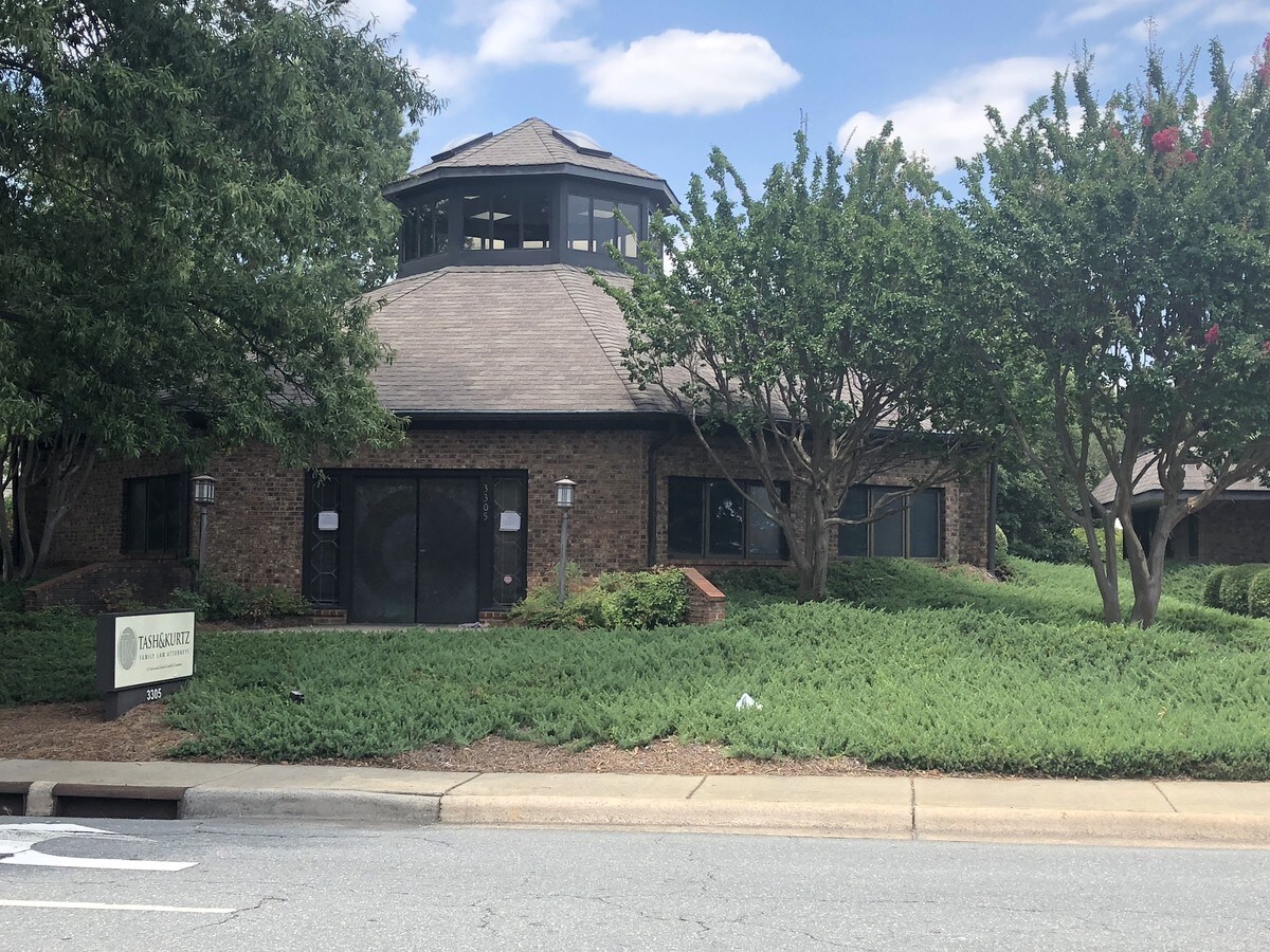 3305 Healy Dr, WinstonSalem, NC 27103