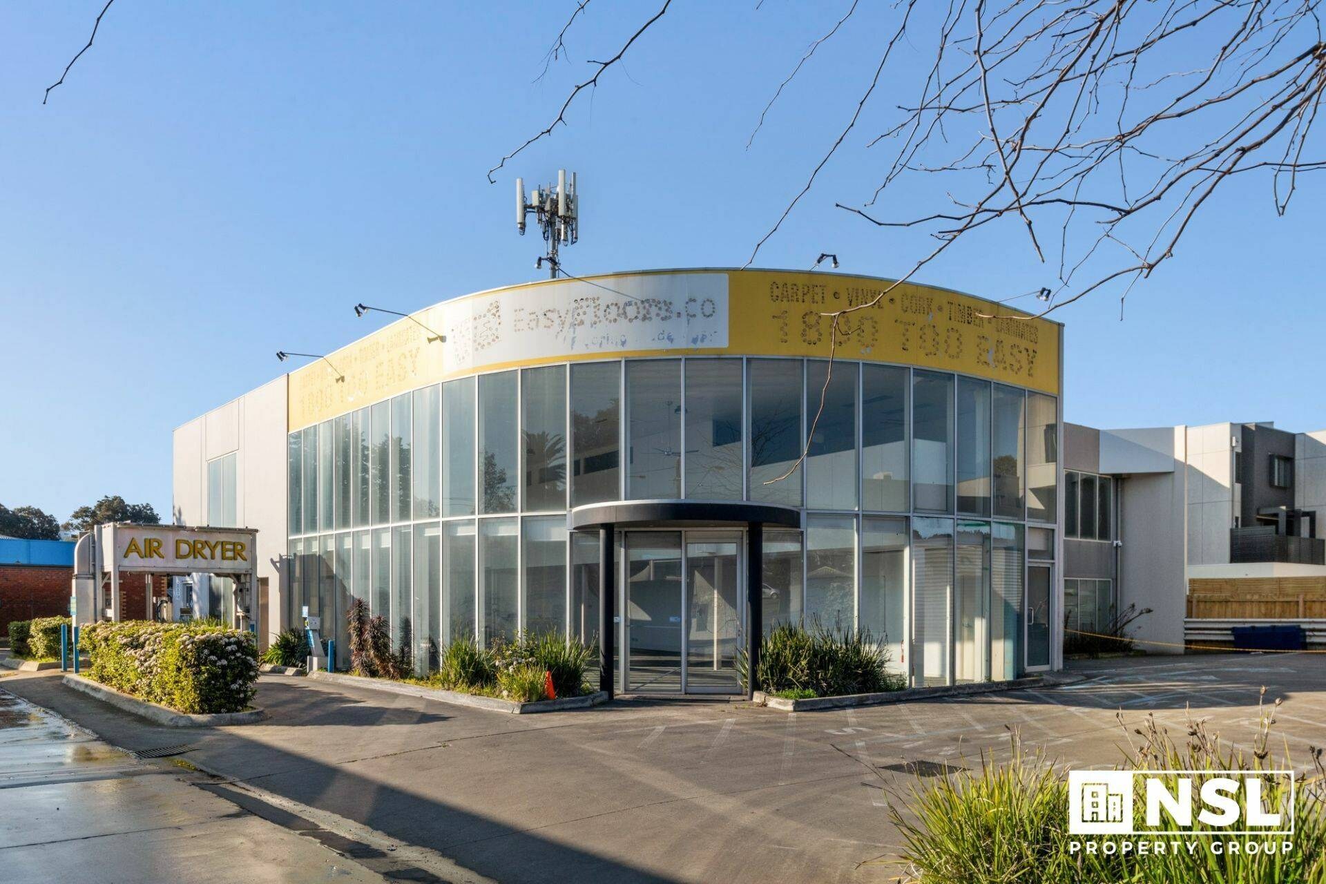 492 Pascoe Vale Rd, Strathmore for lease Primary Photo- Image 1 of 2
