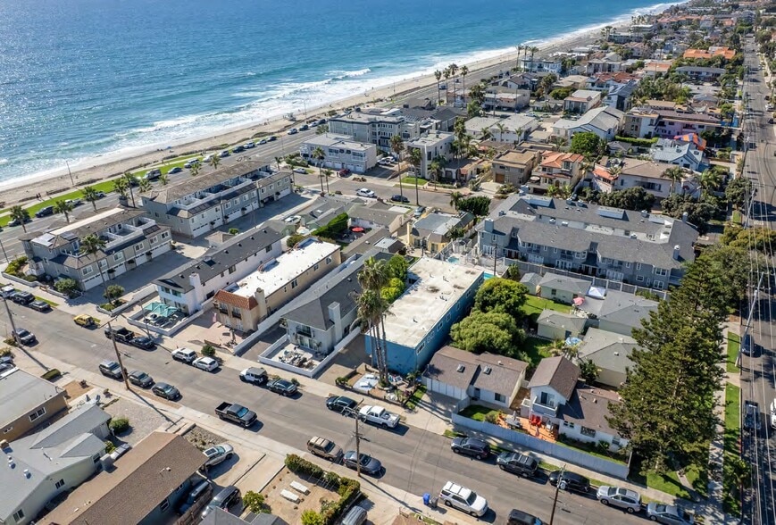 160 Hemlock Ave, Carlsbad, CA for sale - Building Photo - Image 3 of 4