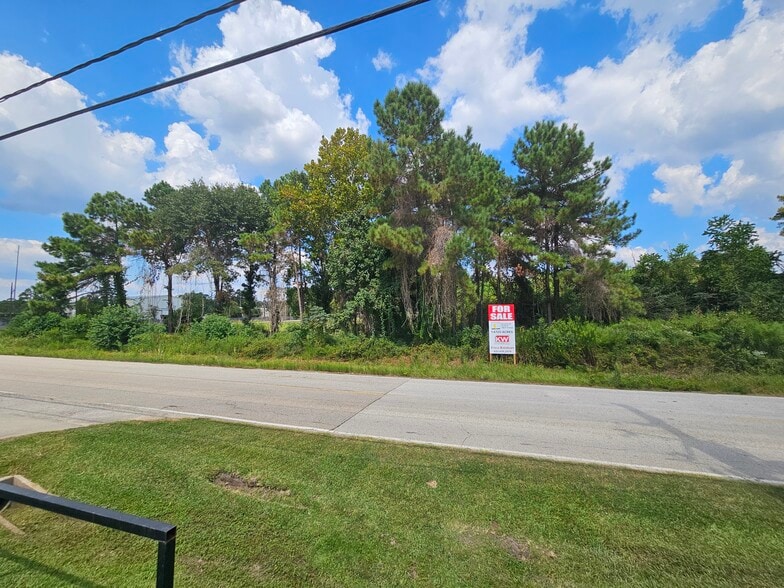 1550 Hicks Street, Tomball, TX for sale - Building Photo - Image 3 of 12