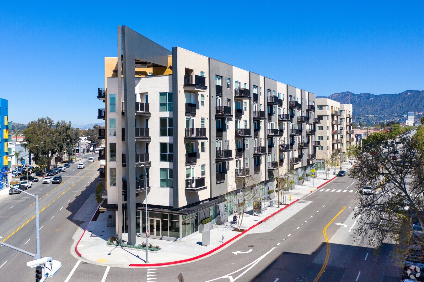 3900 San Fernando Rd, Glendale, CA 91204