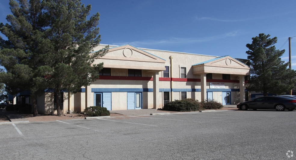 6500 Boeing Dr, El Paso, TX for lease - Building Photo - Image 2 of 5