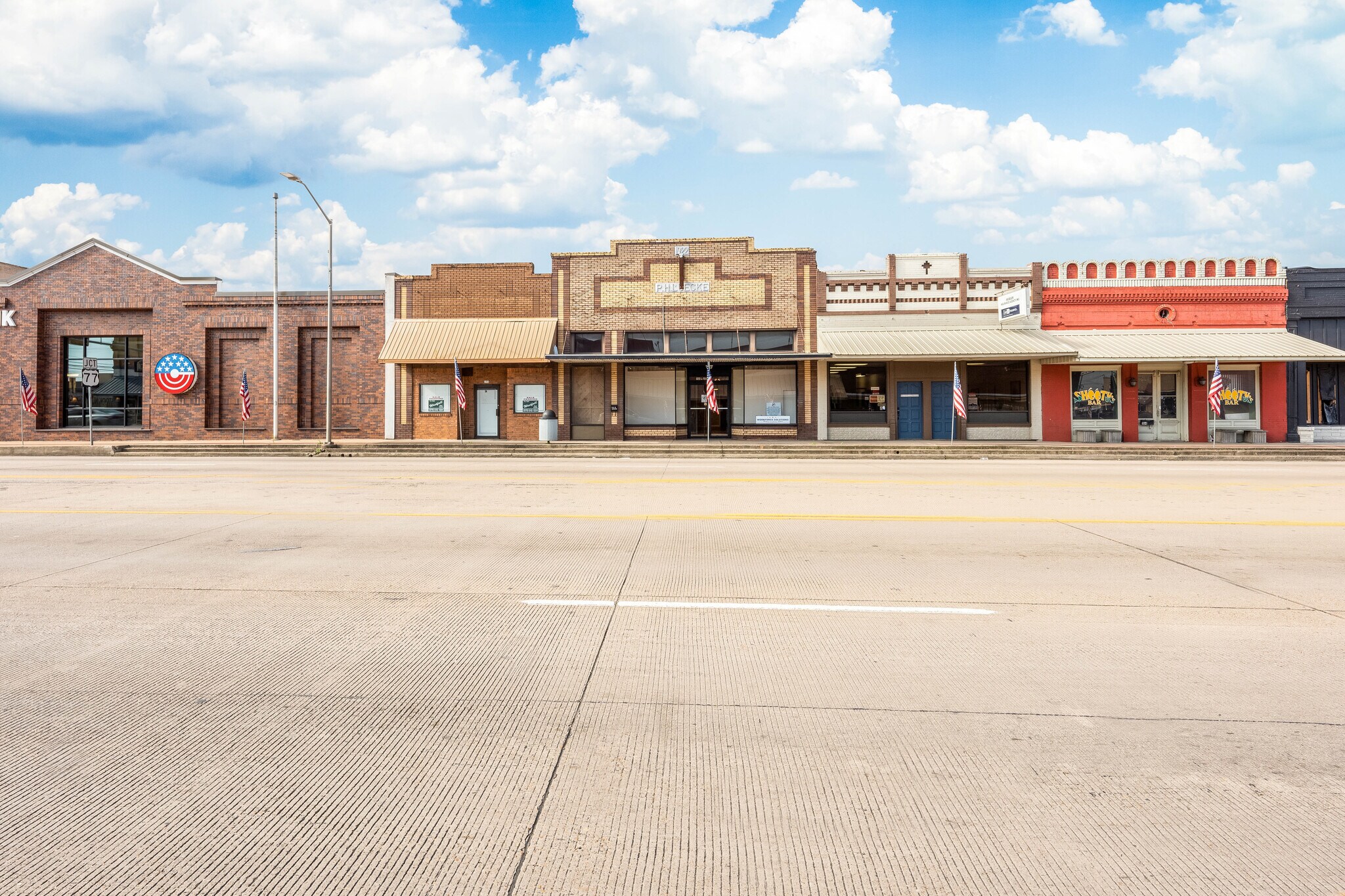 164 W Austin St, Giddings, TX for sale Building Photo- Image 1 of 1