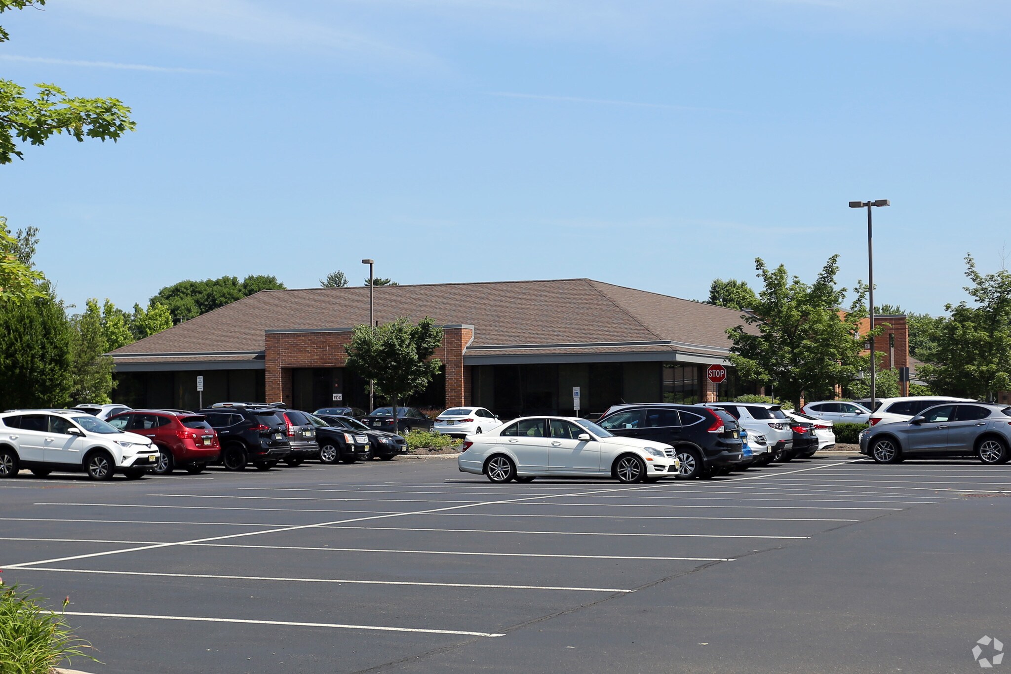 302 Fellowship Rd, Mount Laurel, NJ for sale Primary Photo- Image 1 of 1