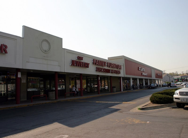 7901-8011 New Hampshire Ave, Hyattsville, MD for lease - Building Photo - Image 3 of 9