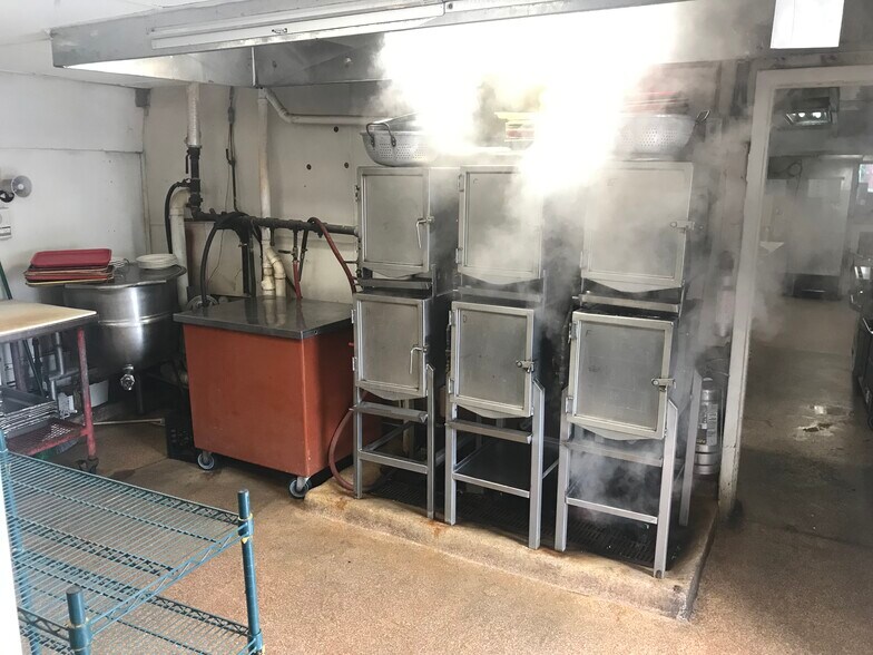 1043 Liberty Rd, Eldersburg, MD for sale - Interior Photo - Image 2 of 10