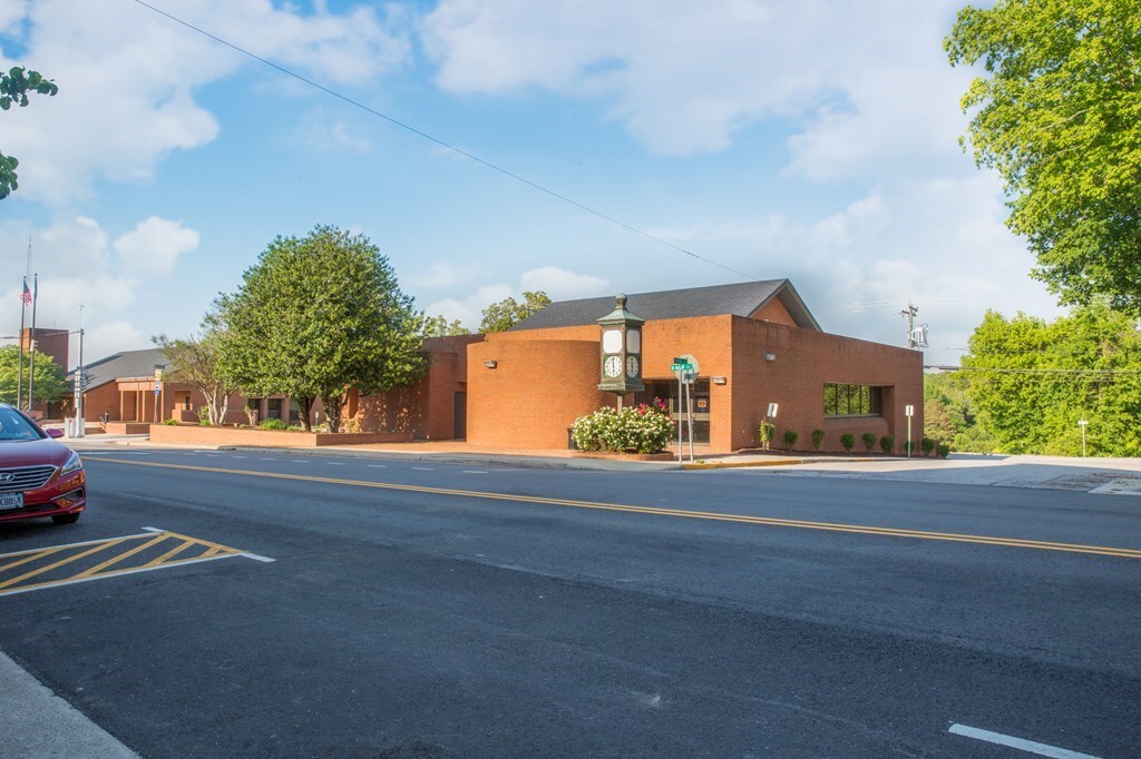 300 N Main St, Lawrenceville, VA for sale Building Photo- Image 1 of 1