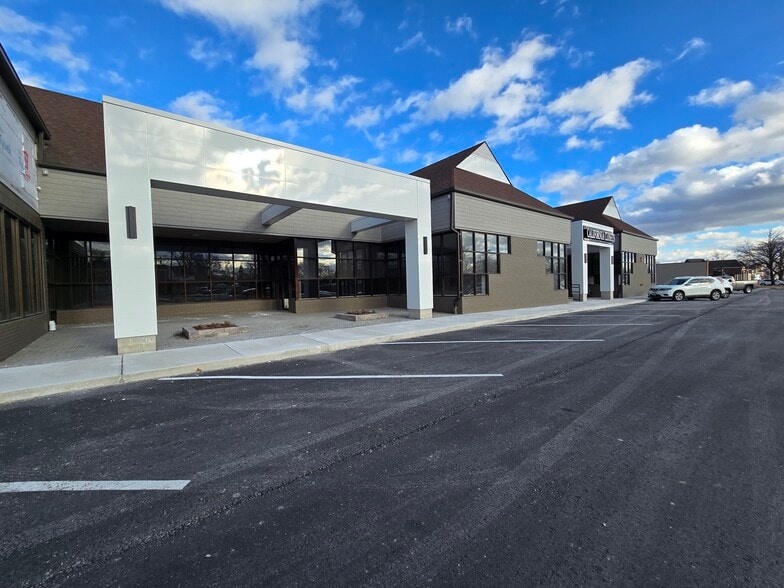 33202-33278 Woodward Ave, Birmingham, MI for lease - Building Photo - Image 2 of 9