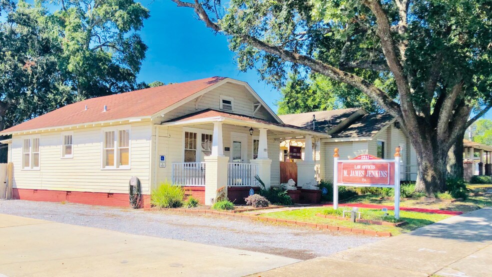 1211 W Garden St, Pensacola, FL 32502