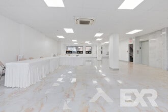 4112 77th St, Elmhurst, NY for lease Interior Photo- Image 1 of 4